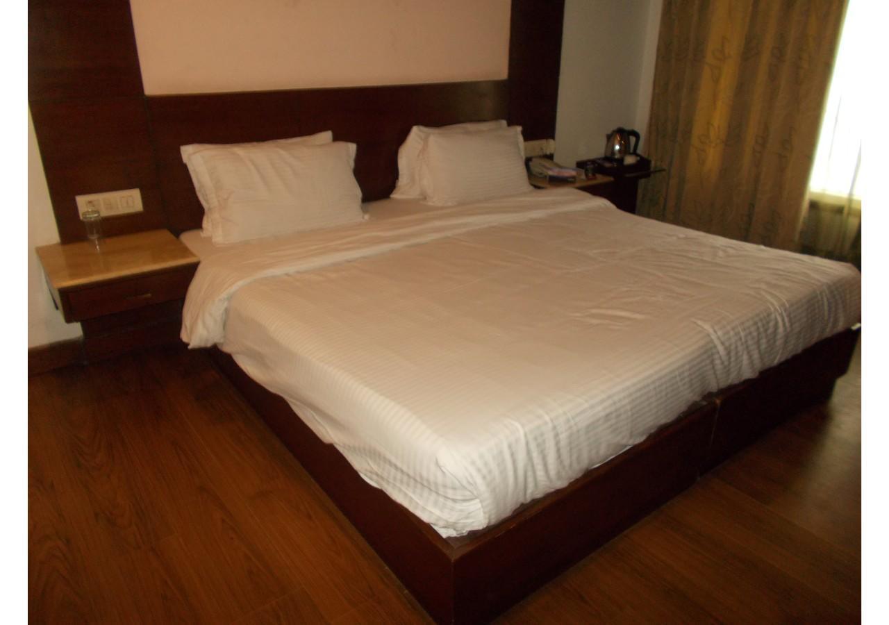 The Imperial Square Otel Mussoorie Dış mekan fotoğraf