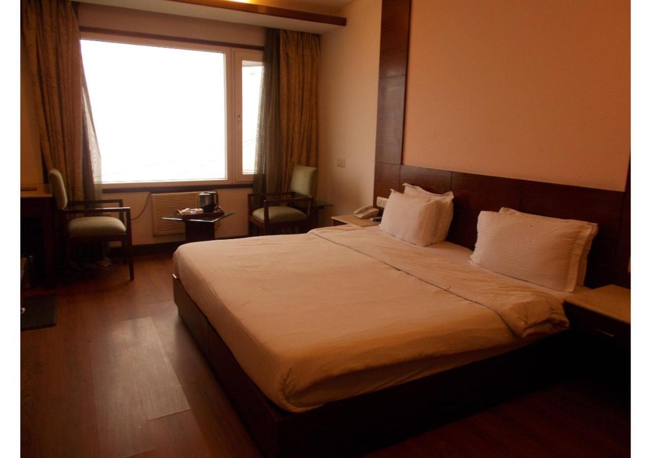 The Imperial Square Otel Mussoorie Dış mekan fotoğraf